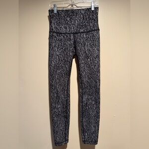 Lululemon Wunder Under HR Luon Suited Jacquard Black White womens 4